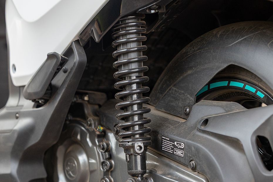 Rear Suspension of EC-06