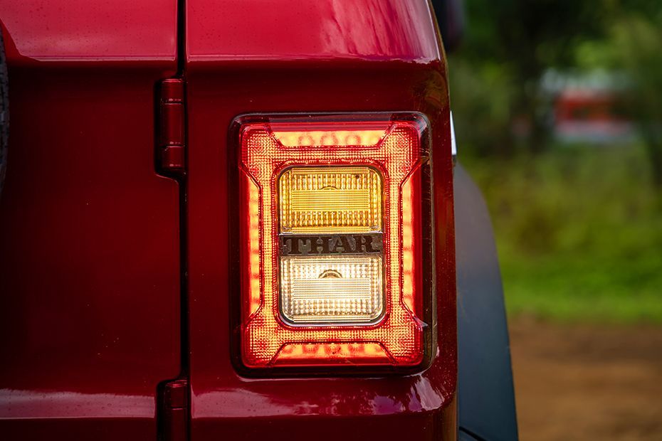 Turn Indicator (Rear) Image of Thar