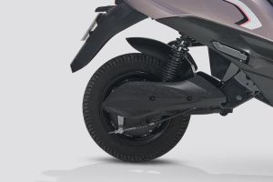 Rear Tyre of New Magnus Neo