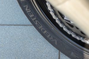 Rear Tyre of Speed 400