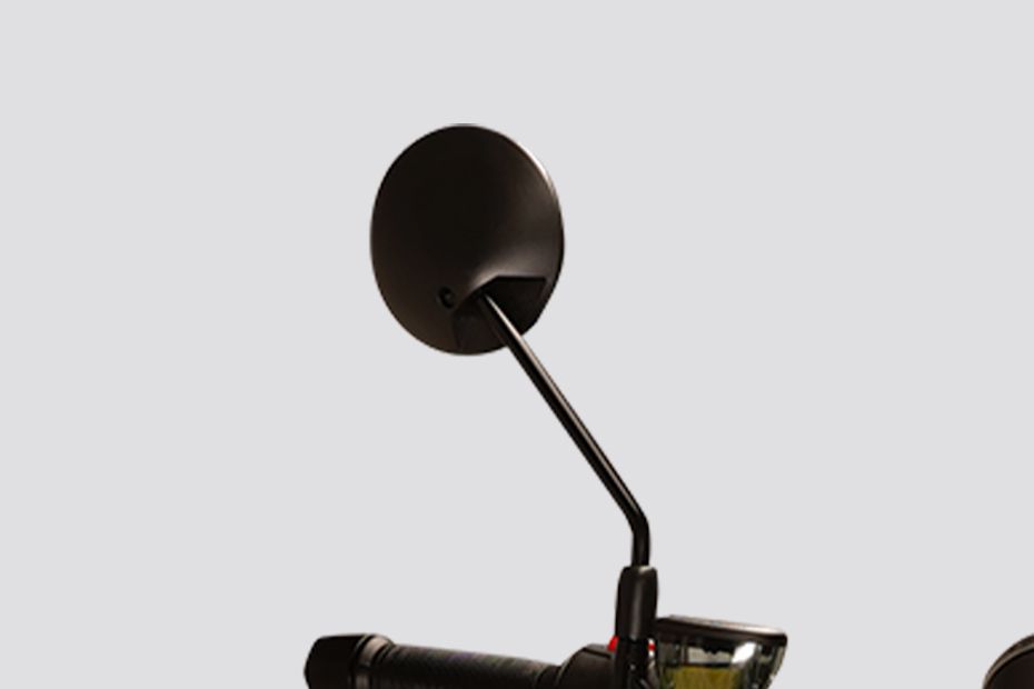 Rear View Mirror(Front View) of Model_