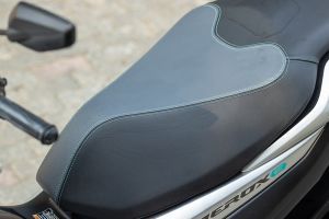 Rider Seat of AEROX-E