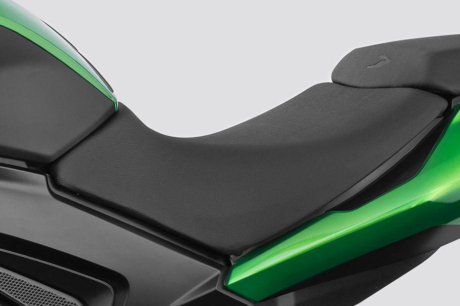 Rider Seat of Dominar 400