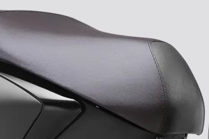 Rider Seat of Fascino 125 Fi Hybrid
