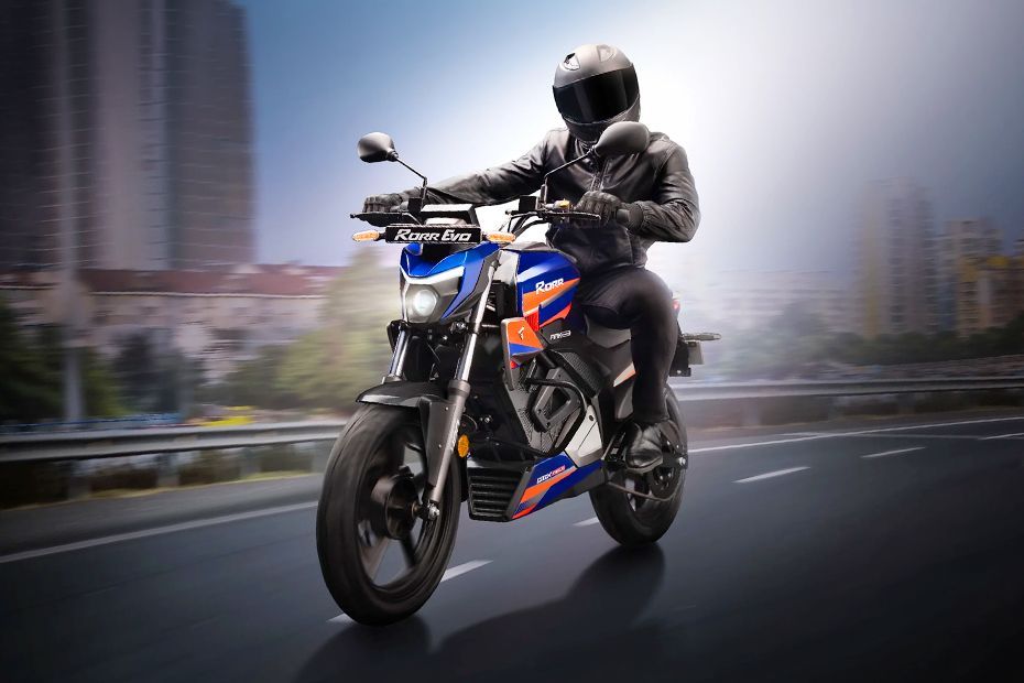 Riding: Front Left Quarter View of Rorr Evo
