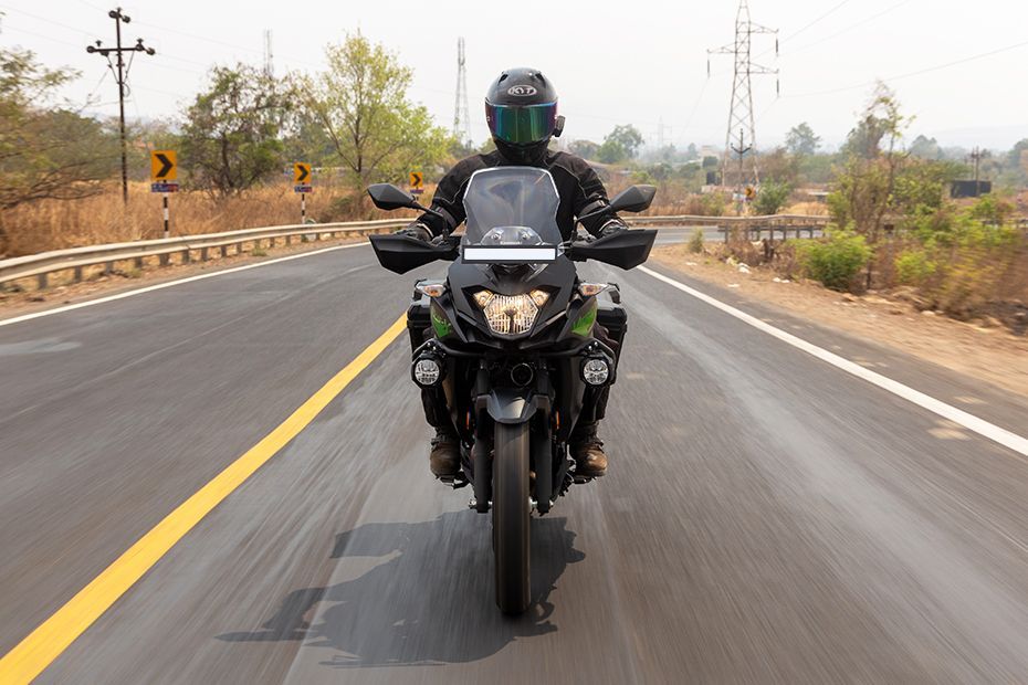 Riding: Front View of Versys X 300