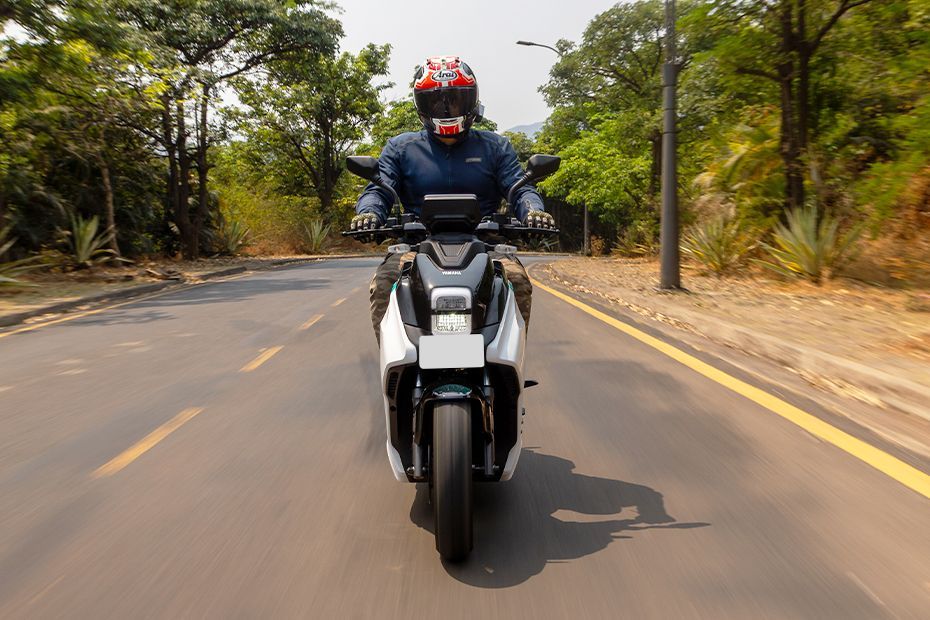 Riding: Front View of EC-06