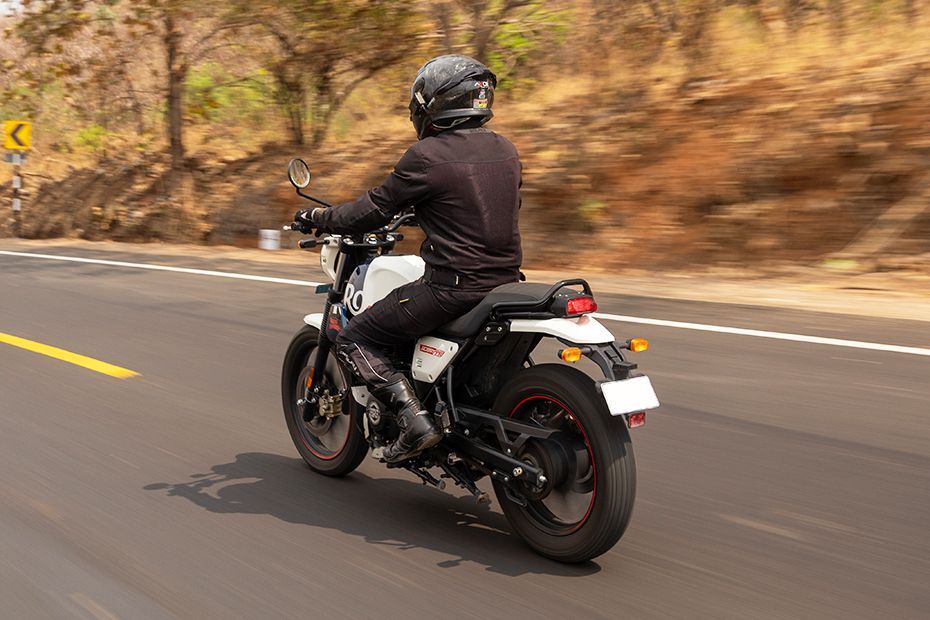 Riding: Rear Left Three Quarter View of Scram 440