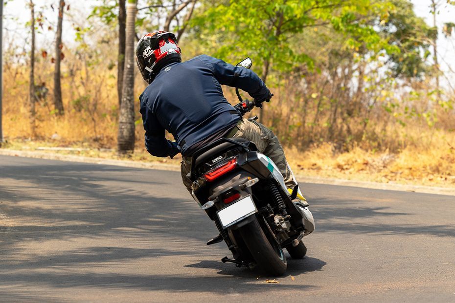Riding: Rear View of EC-06