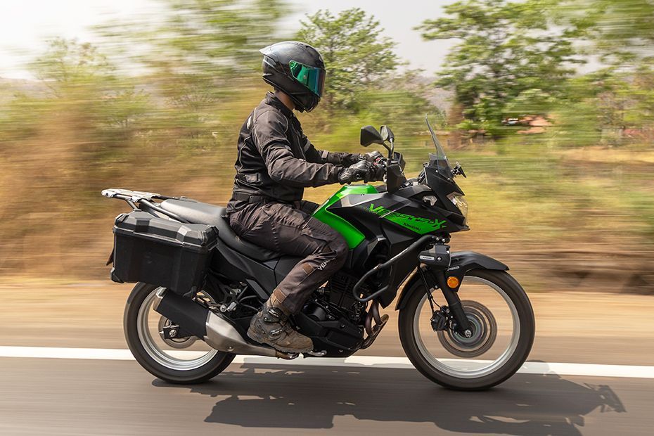 Riding: Side Profile (Right) View Profile View of Versys X 300