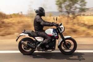 Riding: Side Profile (Right) View Profile View of Scram 440