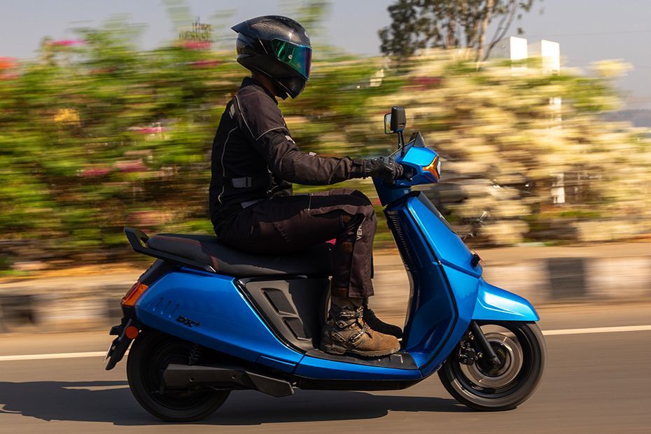 Riding: Side Profile (Right) View Profile View of DX EV