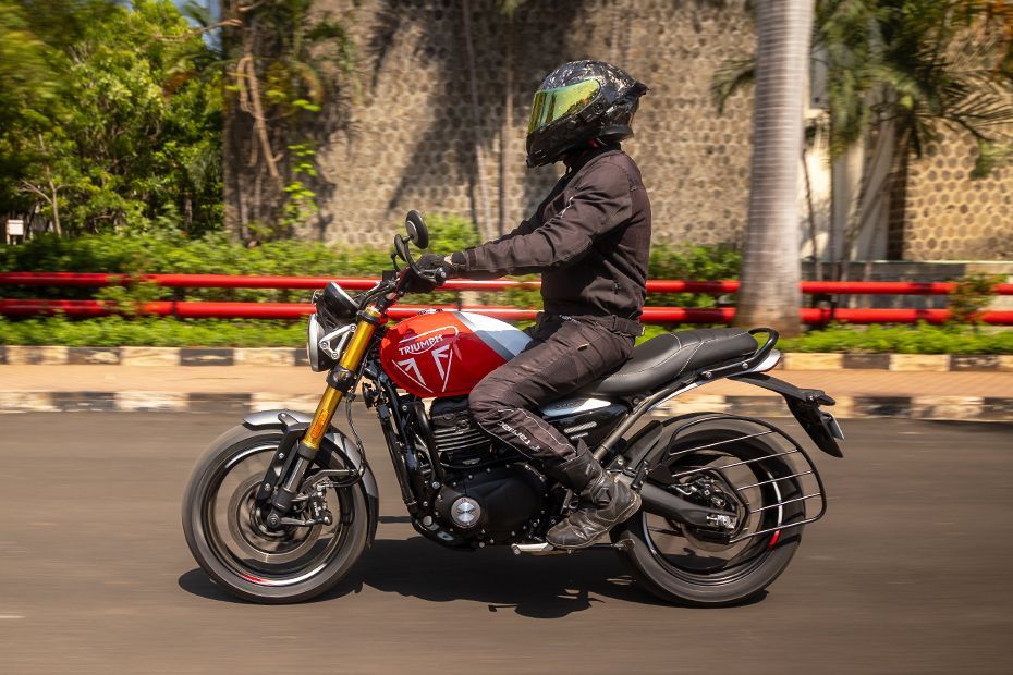 Riding: Side Profile(Left)View of Speed 400