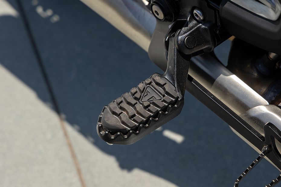 Right Footpeg of Model_