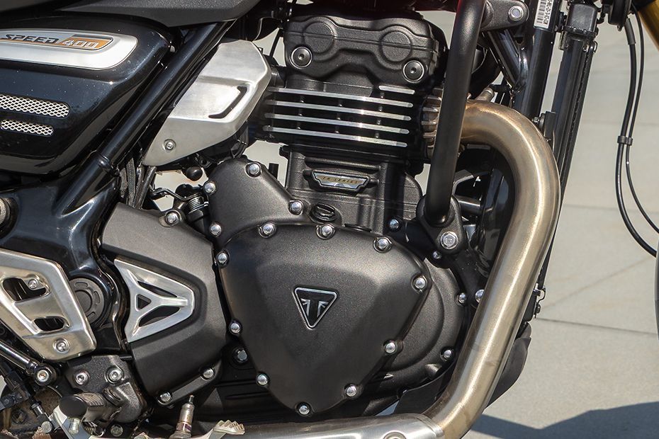 Engine (Right) of Speed 400