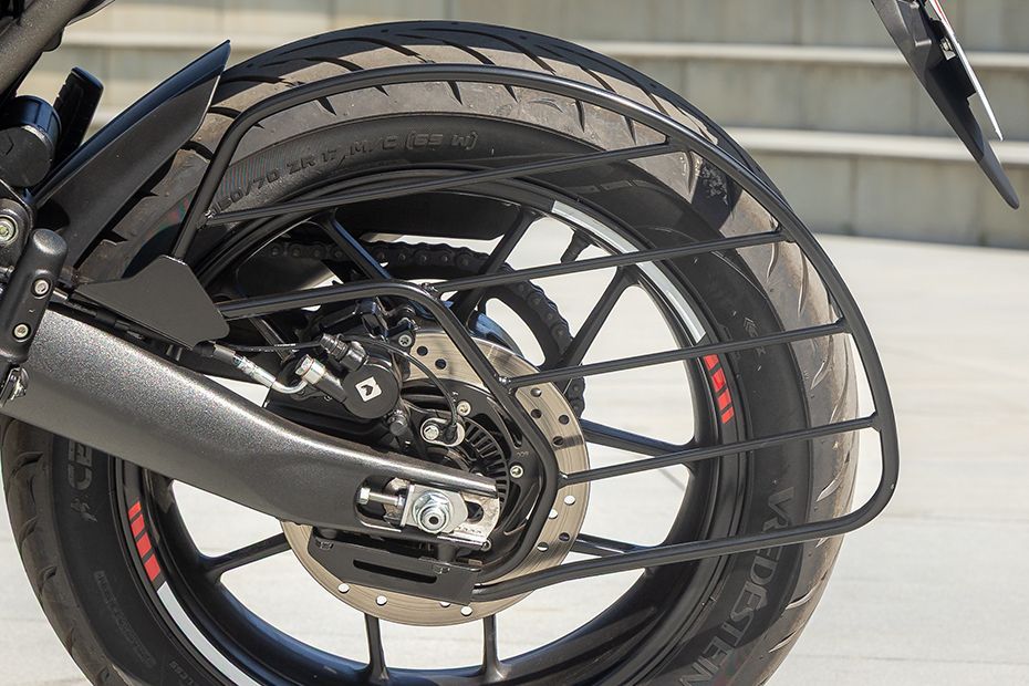 Saree Guard of Speed 400