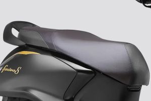 Seat of Fascino 125 Fi Hybrid
