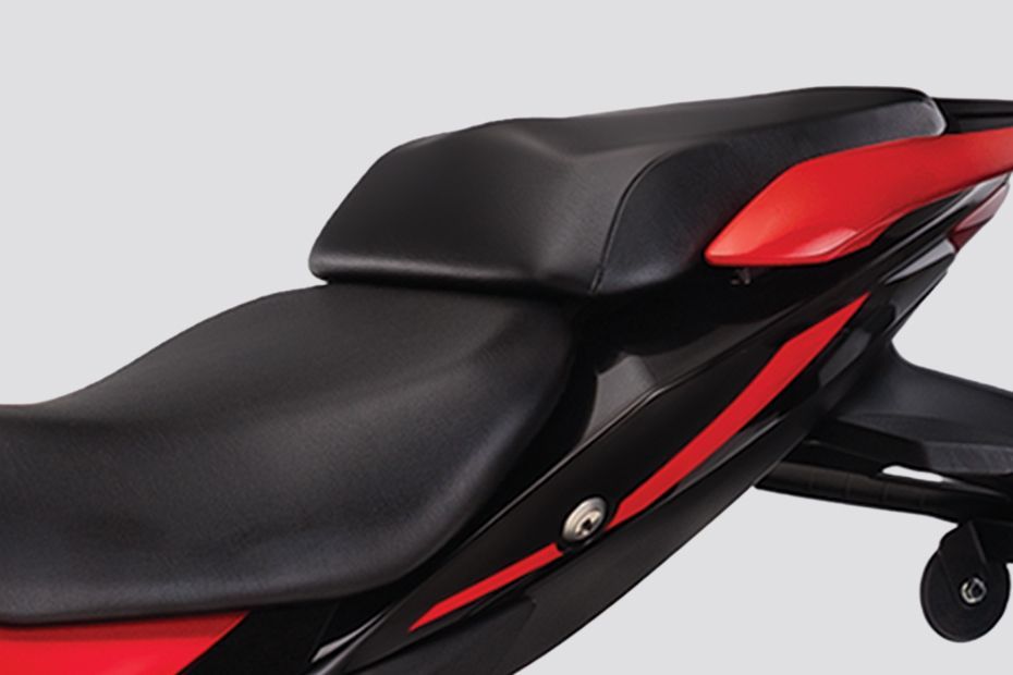 Seat of Gixxer SF