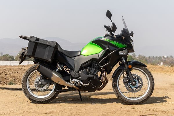 Side Profile View (Right) of Versys X 300
