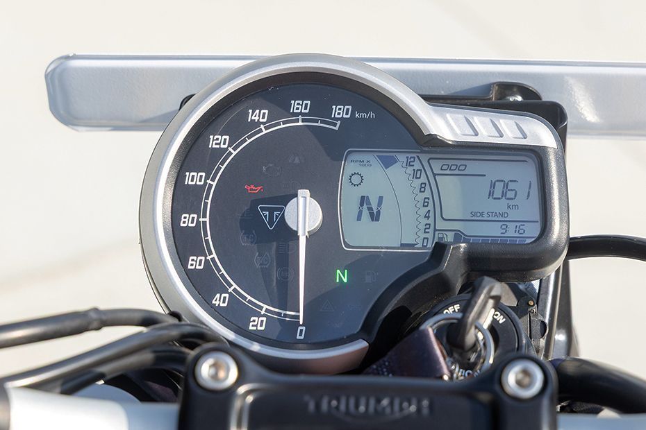 Speedometer of Speed 400