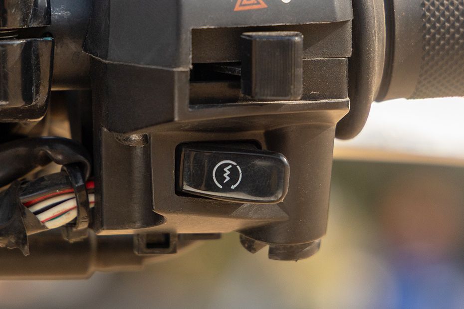Starter Button of Scram 440