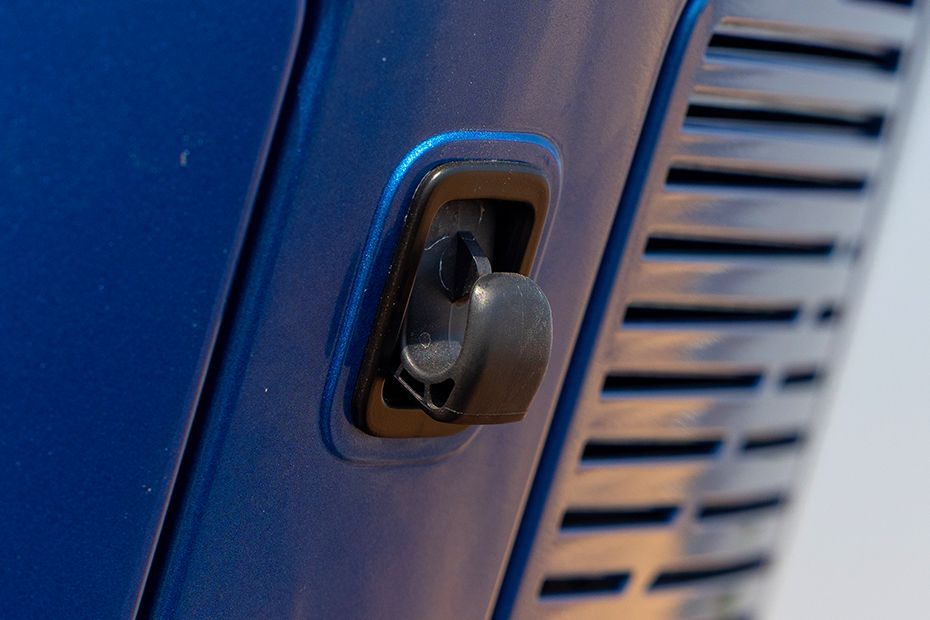 Storage hooks of DX EV