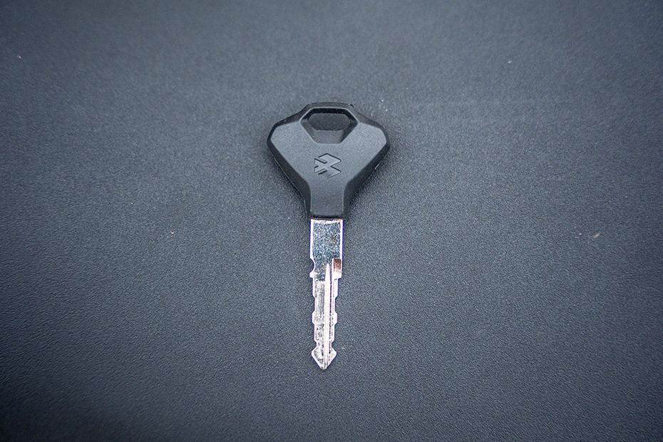 Key (Back) of Pulsar N160 S