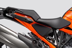 Central Panel of 1290 Super Adventure S