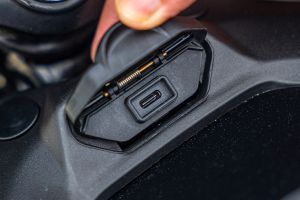 Charging ports of Pulsar N160 S