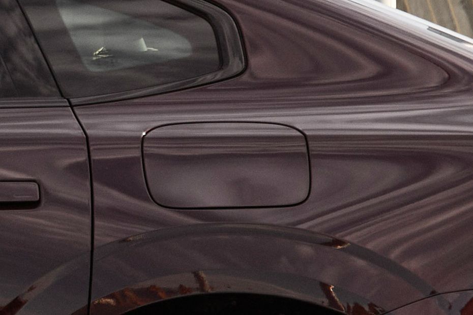 Fuel Lid (Closed) Image of ES90