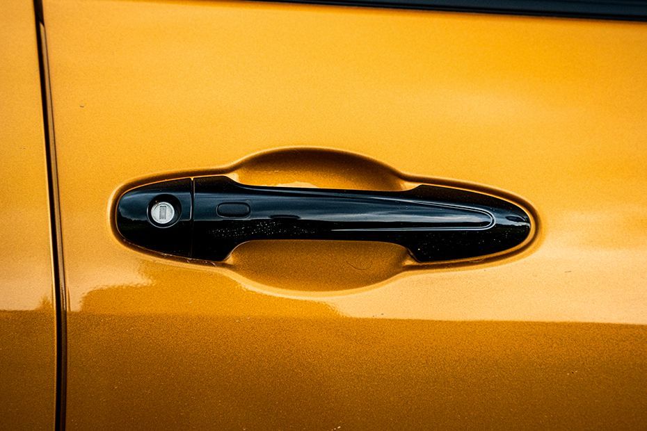 Door Handle Image of Hilux