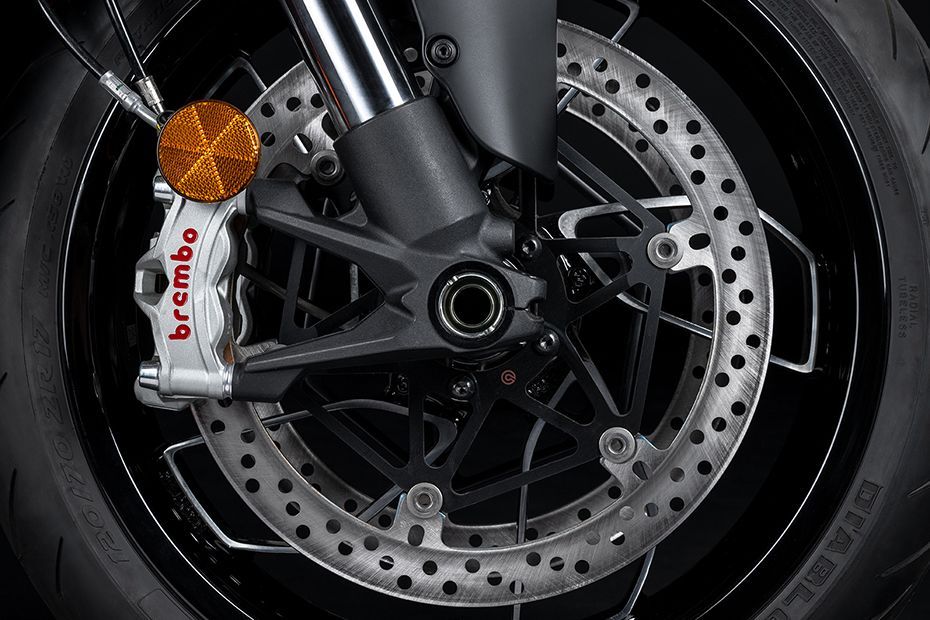 Front Brake of Diavel V4
