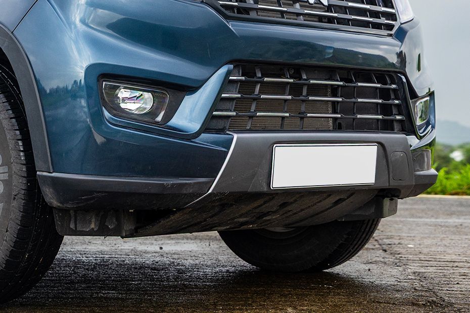 Front Bumper Image of Bolero Neo