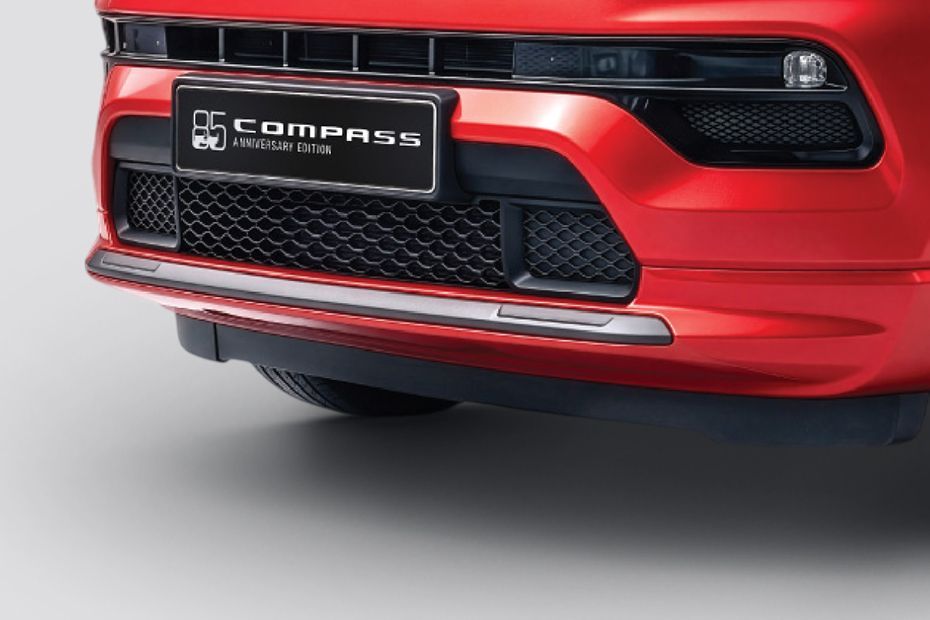 Front Bumper Image of Compass