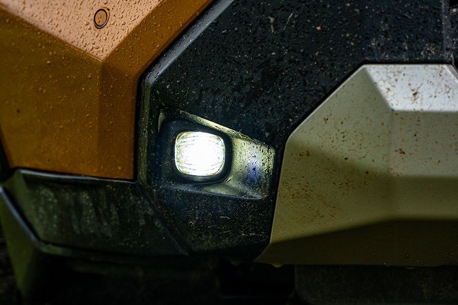 Front Fog Lamp Image of Hilux