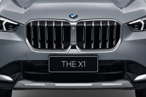 Front Grille Image of X1 LWB