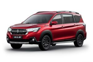 Front Left Quarter View Image of XL6