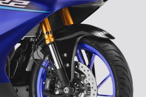 Front Mudguard & Suspension of YZF-R2