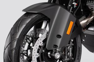 Front Mudguard & Suspension of 1290 Super Adventure S