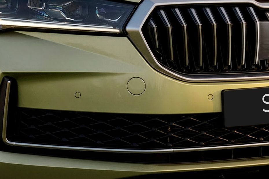 Front Parking Sensors Image of Superb 2026