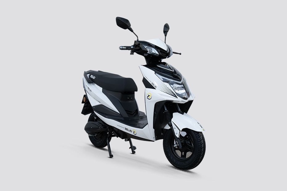 Front Right Quarter View of Eeva Eco
