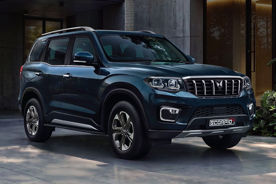Front Right Quarter View Image of Scorpio N