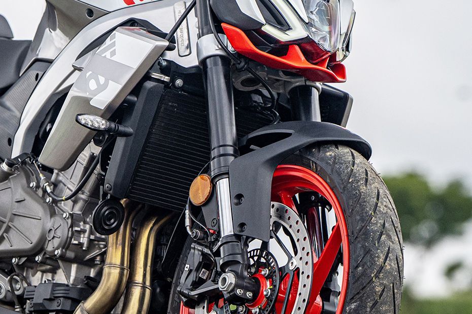 Front Suspension of Tuono 457