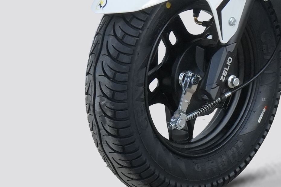Front Tyre of Eeva Eco