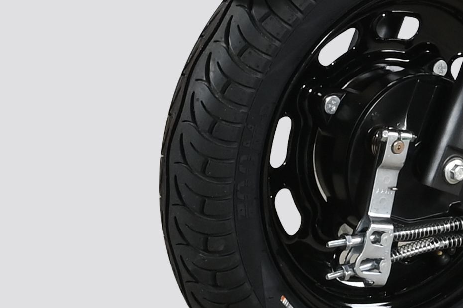 Front Tyre of Legender Plus