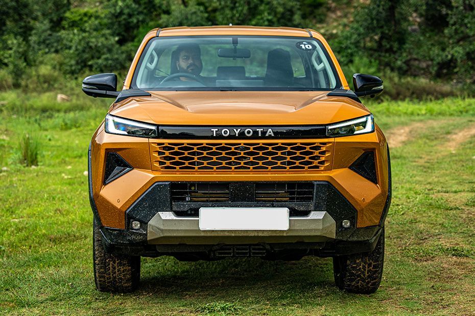 Front View Image of Hilux