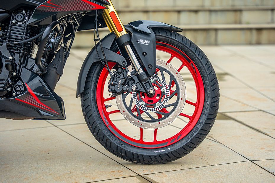 Front Wheel of Pulsar N160 S