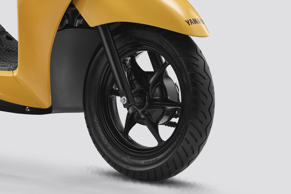 Front Wheel of Fascino 125 Fi Hybrid