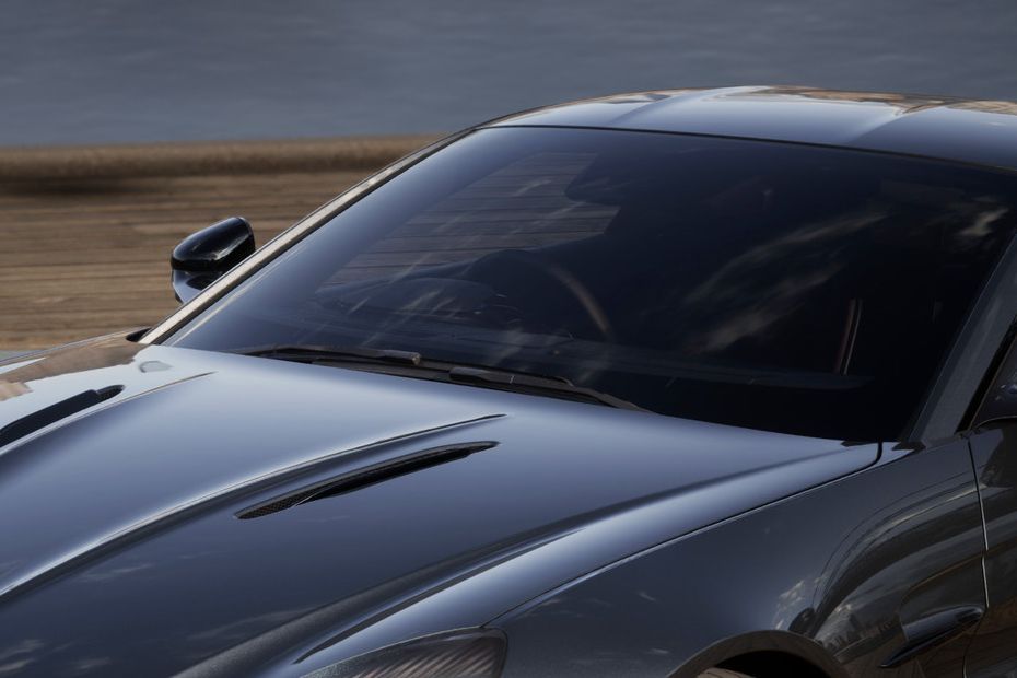 Front Windshield and Wiper Image of Vantage