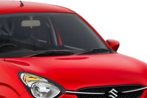 Front Windshield and Wiper Image of Celerio